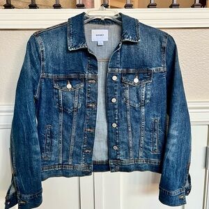 Old Navy Denim
Jacket size Medium